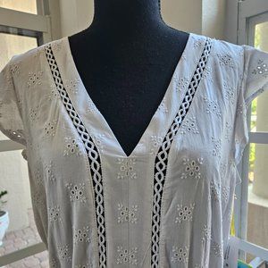 CeCe havana fiesta white shorts jumper with zipper and tie back - size 8